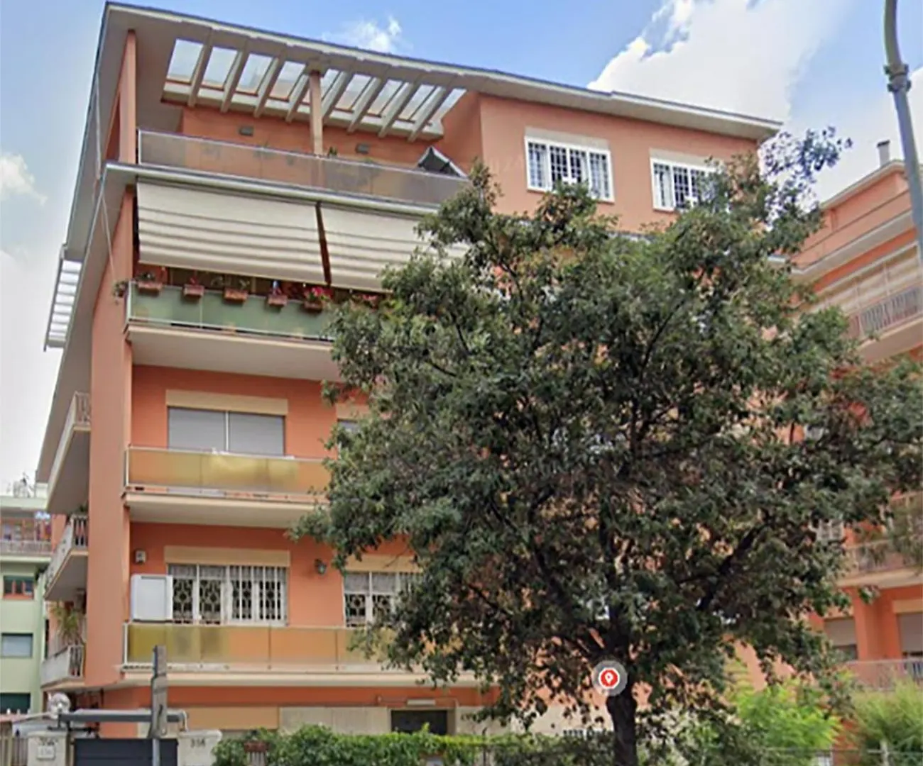 The Attic Penthouse Rome Cozy & Comfy Close To Trastevere & Center With Wifi