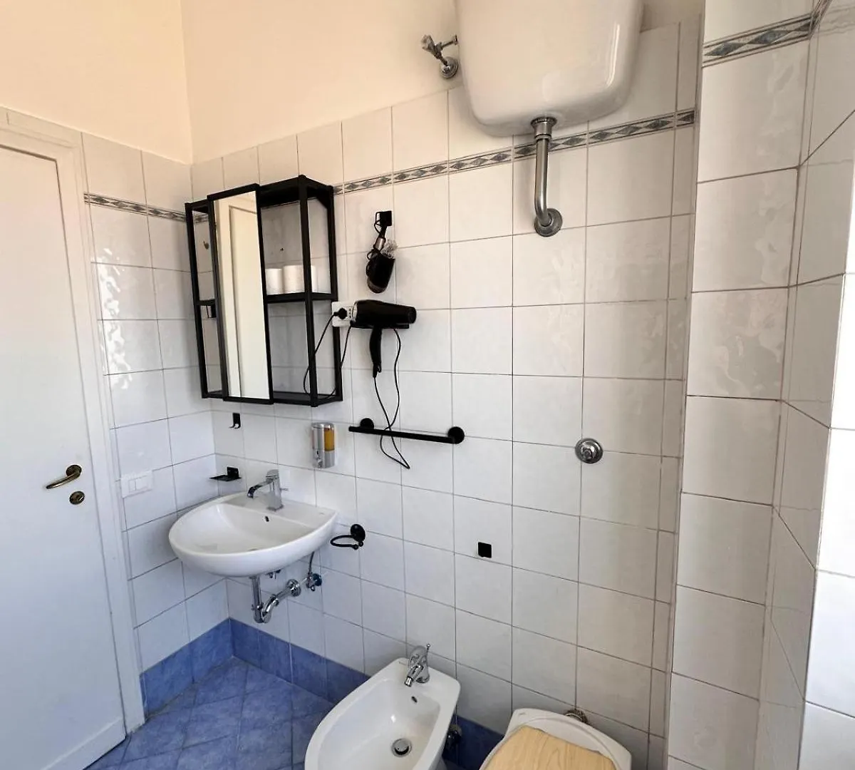 The Attic Penthouse Rome Cozy & Comfy Close To Trastevere & Center With Wifi